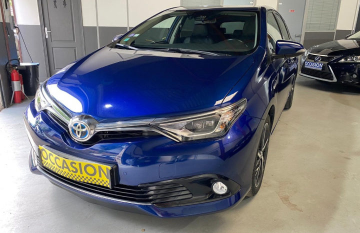 TOYOTA AURIS Hybride 136h Executive complet