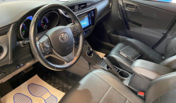 TOYOTA AURIS Hybride 136h Executive complet