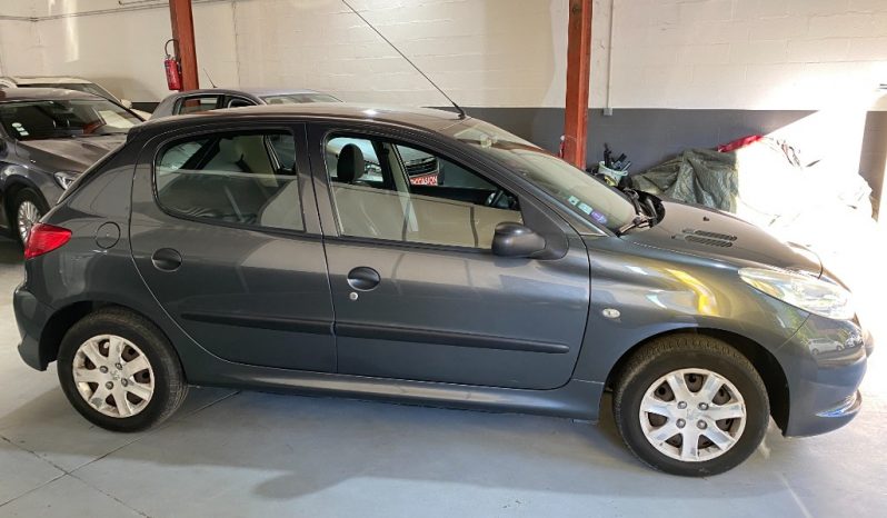 PEUGEOT 206+ 1.1e 60ch Urban complet