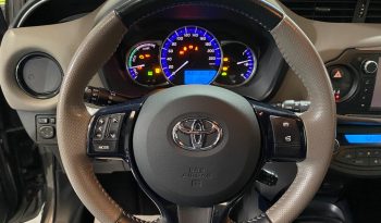 TOYOTA YARIS HYBRIDE LCA 2016 100h Collection complet