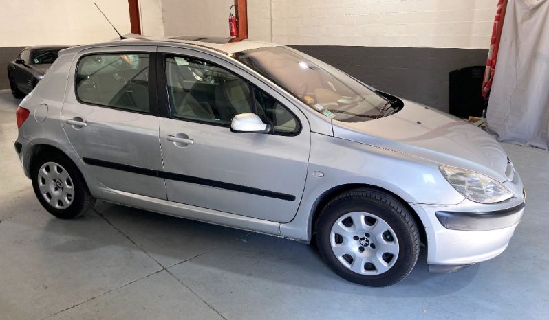 PEUGEOT 307 1.6i 16V XT Premium A complet