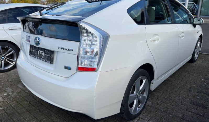 TOYOTA PRIUS 136h complet