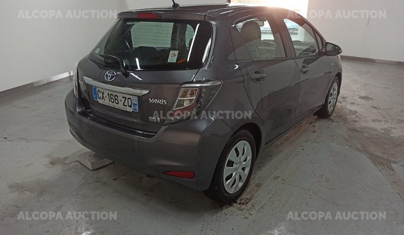 TOYOTA YARIS HYBRIDE 100h Dynamic complet